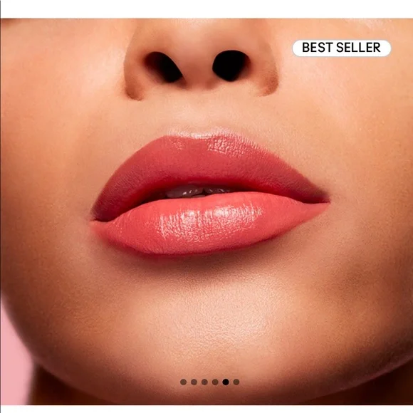 MAC Matte lipstick - forever curious - Picture 6 of 7